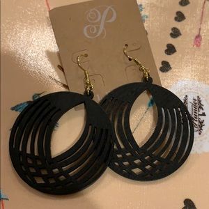 Plunder wooden earrings